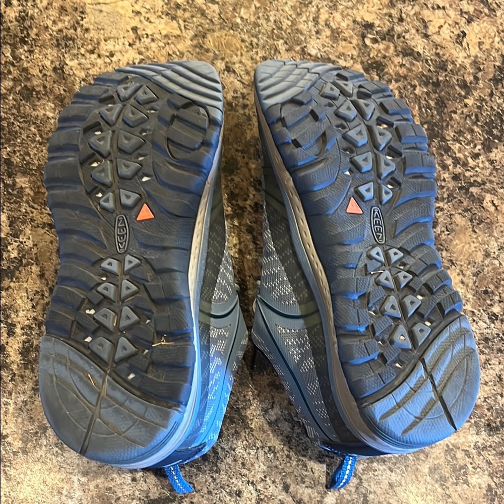 Keen Hiking Blue and Gray Shoes - Picture 5 of 5
